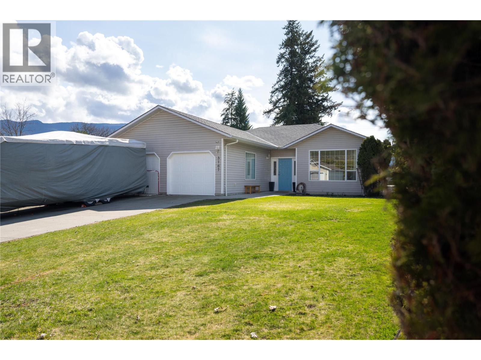 Photo 21 of 3767 Glover Avenue E, Armstrong BC