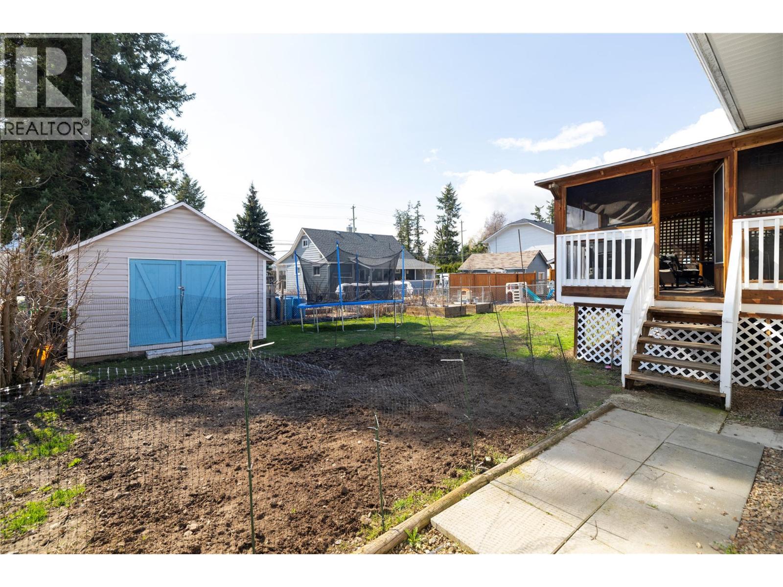 Photo 6 of 3767 Glover Avenue E, Armstrong BC