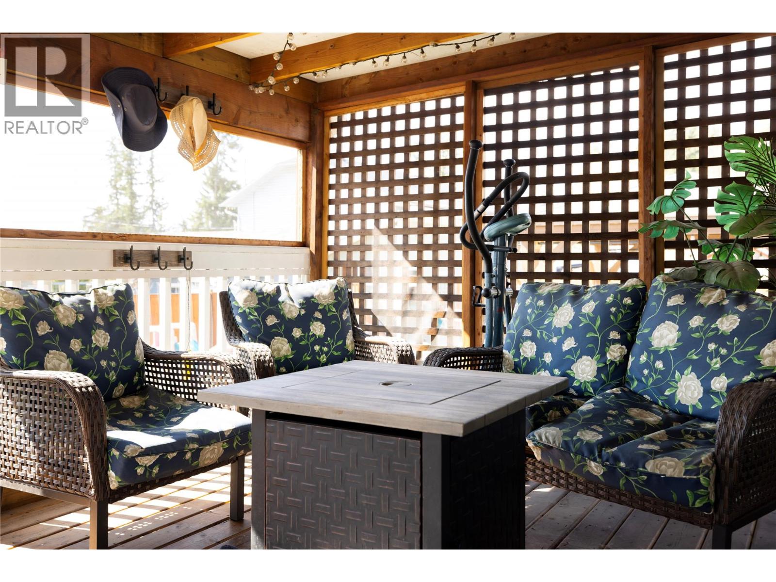 Photo 15 of 3767 Glover Avenue E, Armstrong BC
