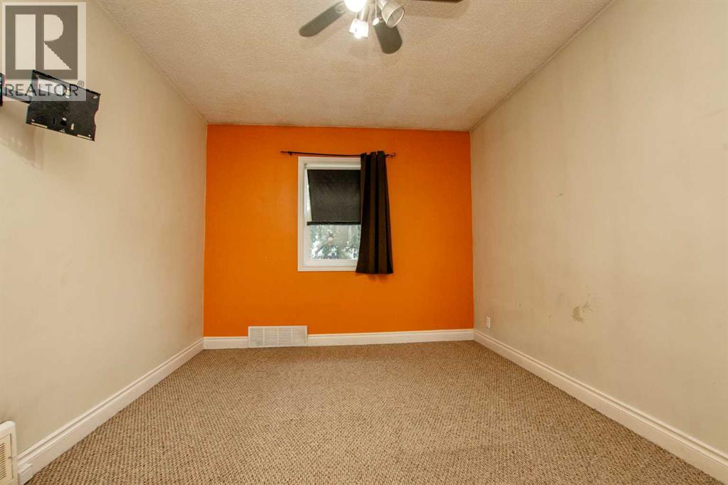 Photo 13 of 9818 97 Street, Sexsmith AB