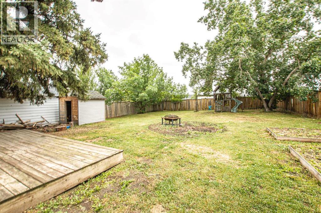 Photo 12 of 9818 97 Street, Sexsmith AB