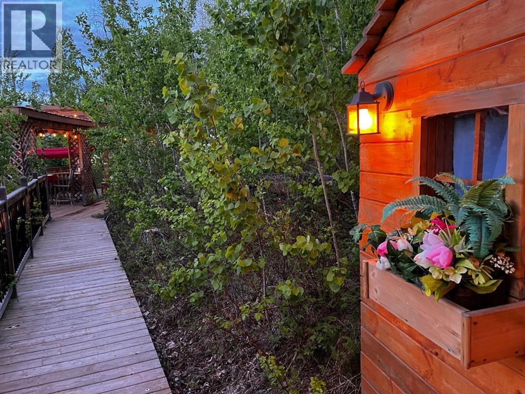 Photo 21 of 621 Diamond Willow Drive, Lac Des Iles SK