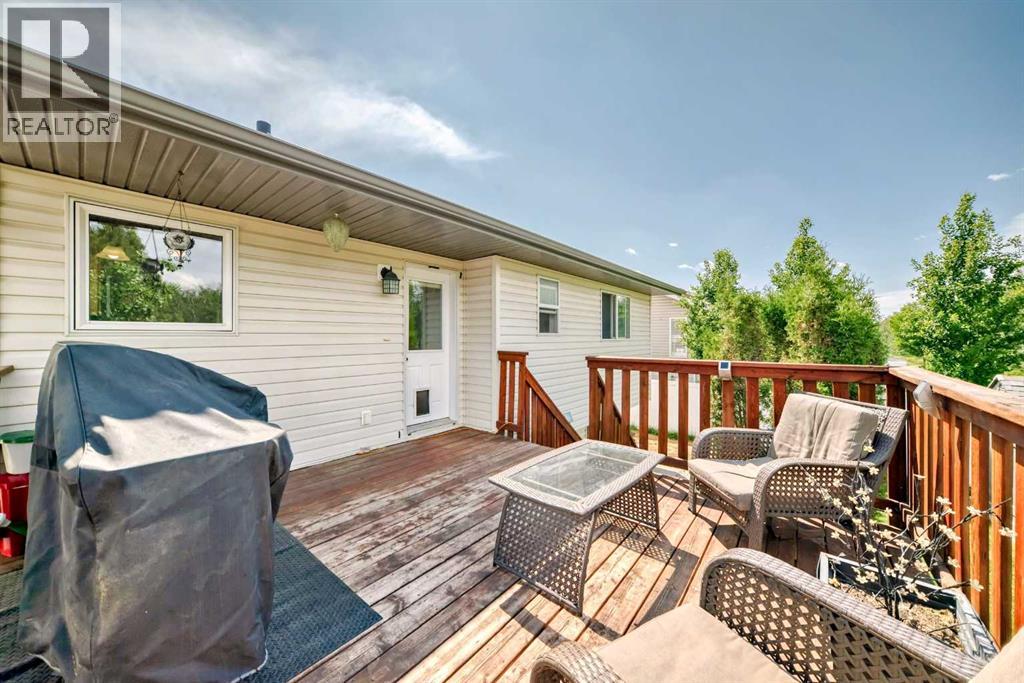 Photo 41 of 56 Jennings Crescent, Red Deer AB