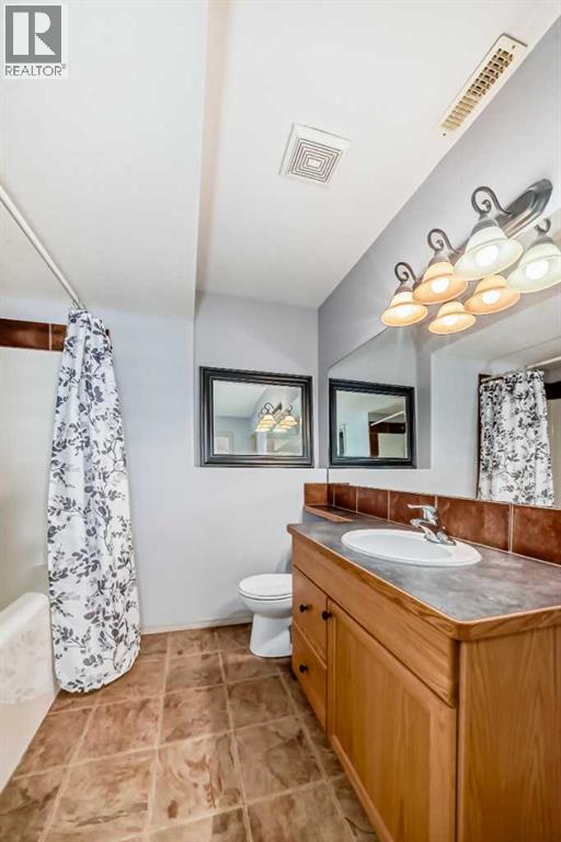 Photo 1 of 56 Jennings Crescent, Red Deer AB