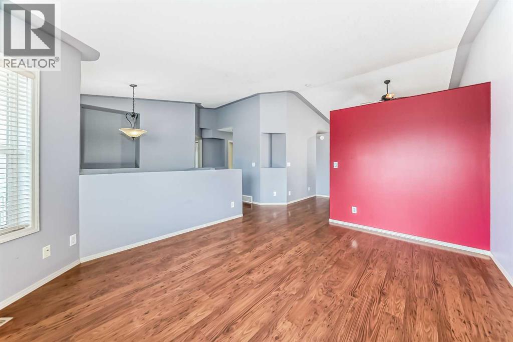 Photo 32 of 56 Jennings Crescent, Red Deer AB