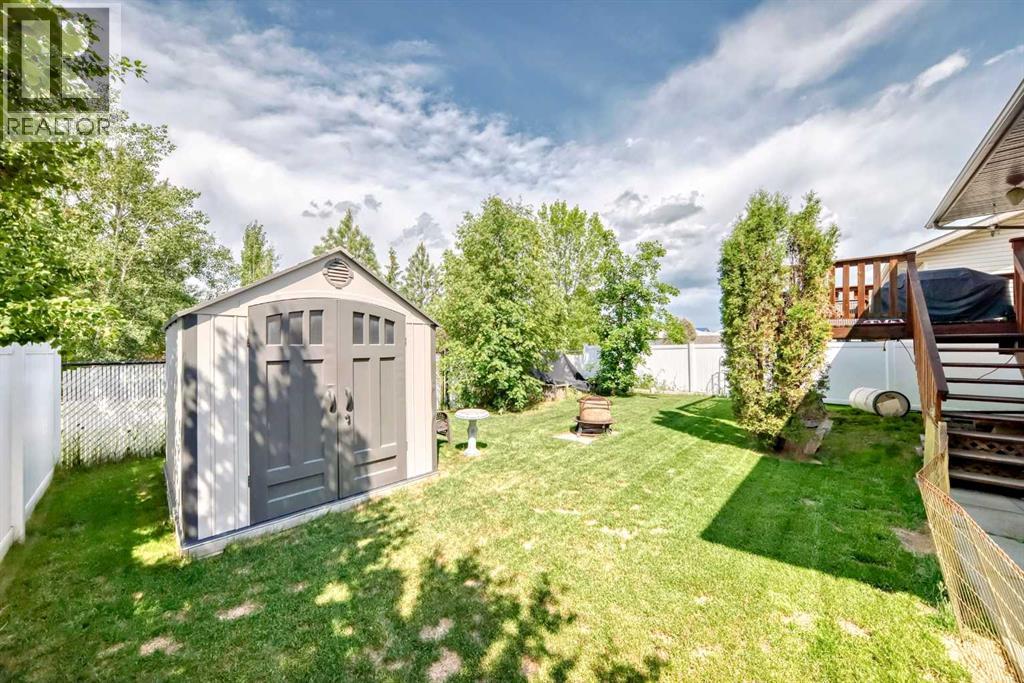 Photo 17 of 56 Jennings Crescent, Red Deer AB
