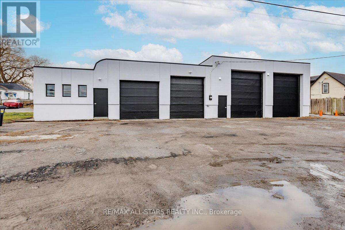 Photo 8 of 11874 Woodbine Avenue, Whitchurchstouffville ON
