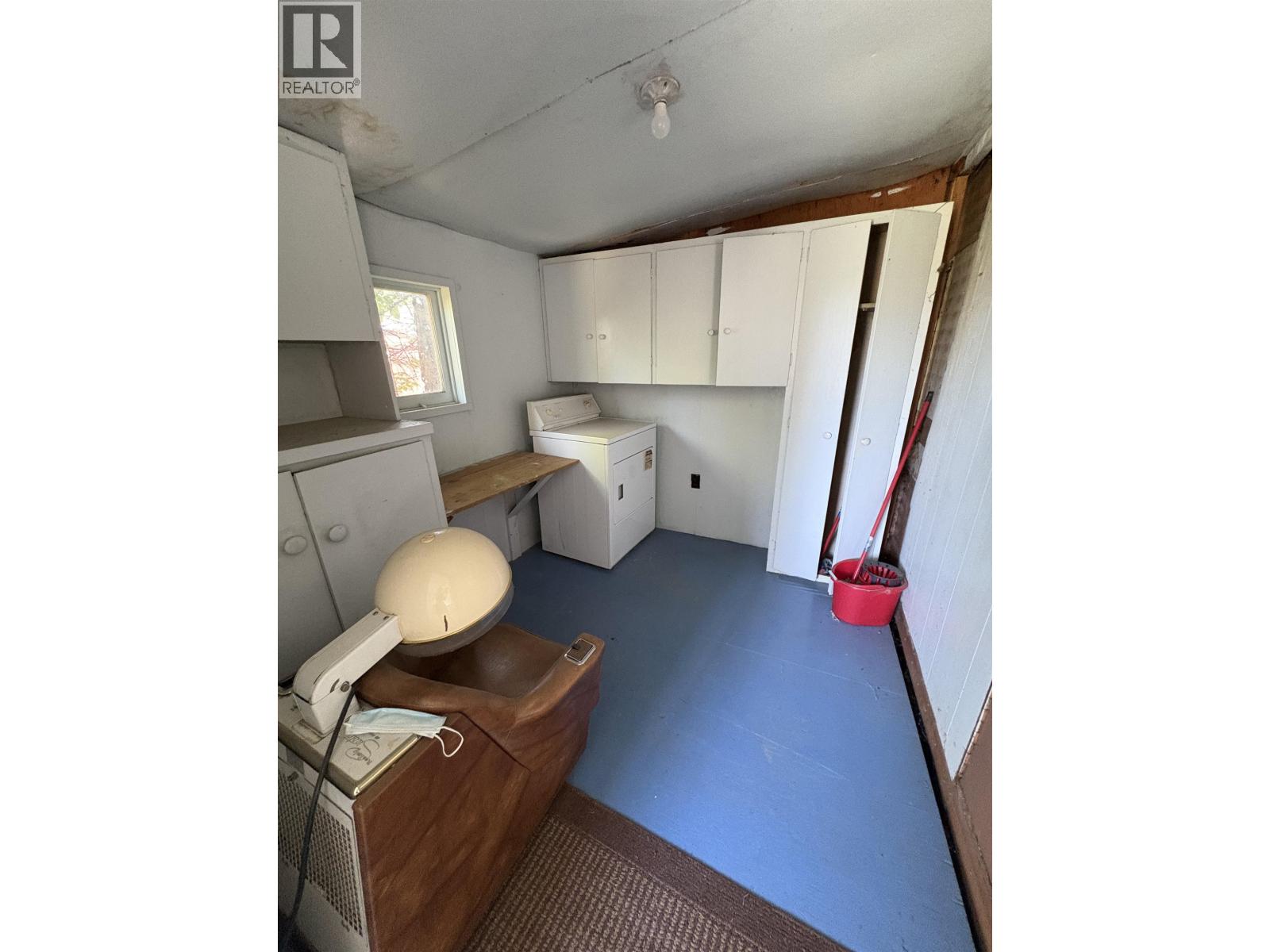 10105 PAQUETTE AVENUE, Hudsons Hope