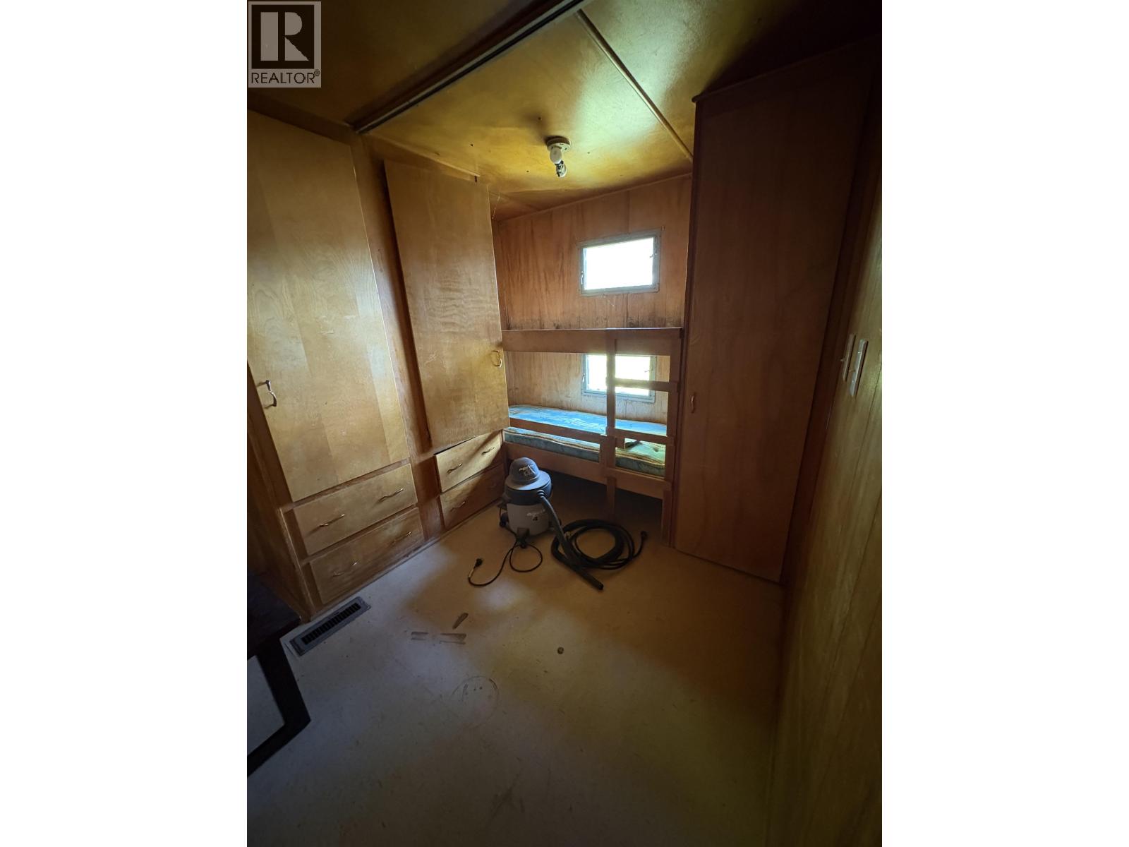 10105 PAQUETTE AVENUE, Hudsons Hope