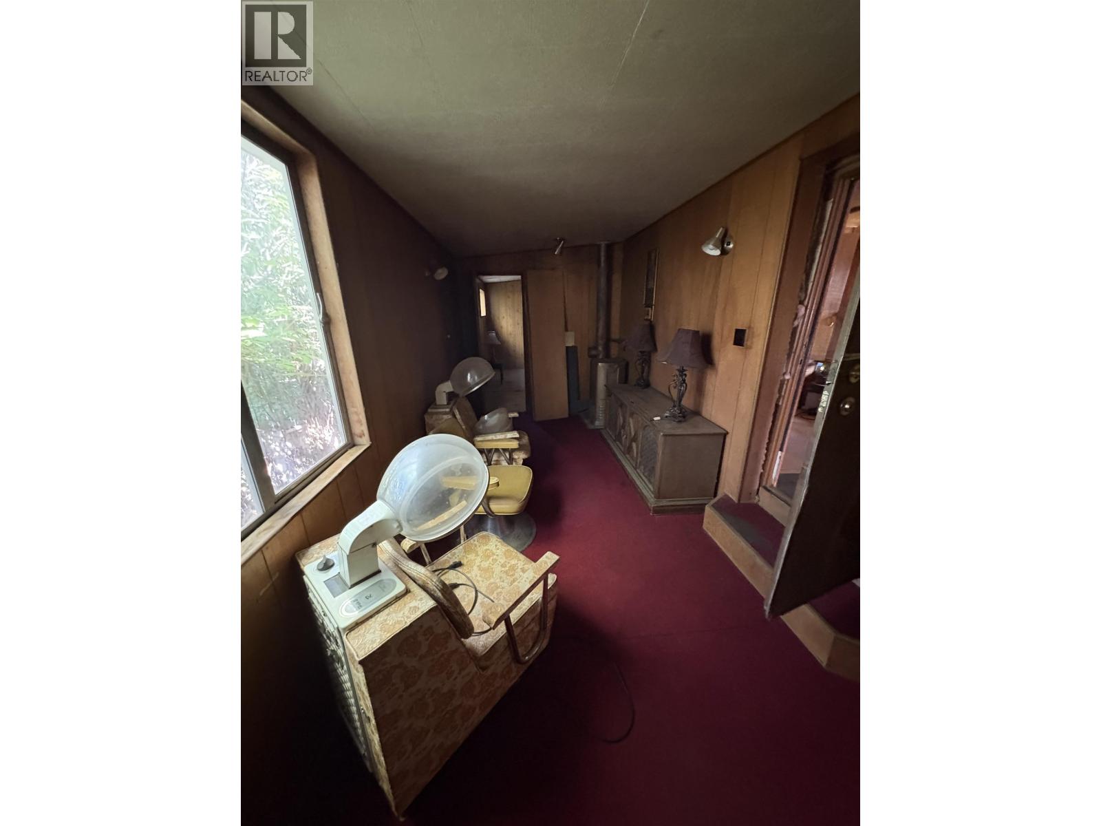 10105 PAQUETTE AVENUE, Hudsons Hope