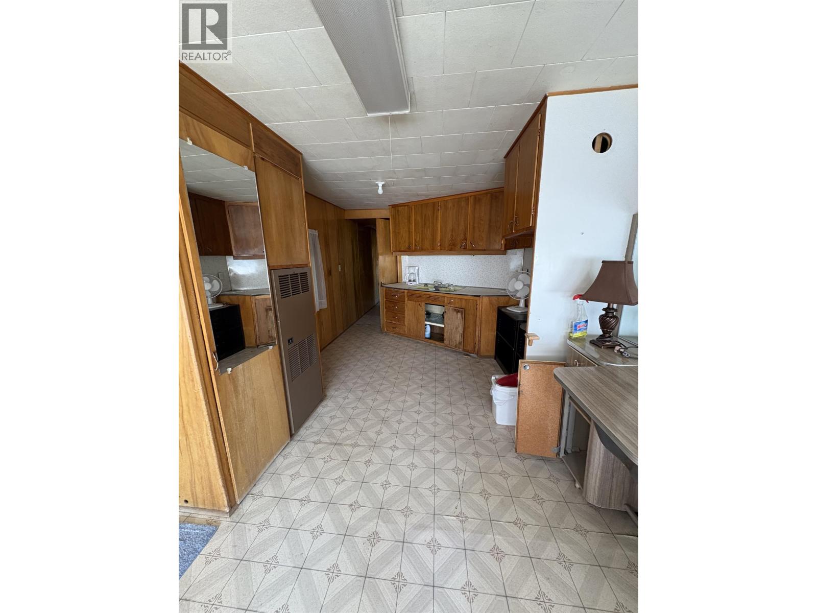 10105 PAQUETTE AVENUE, Hudsons Hope