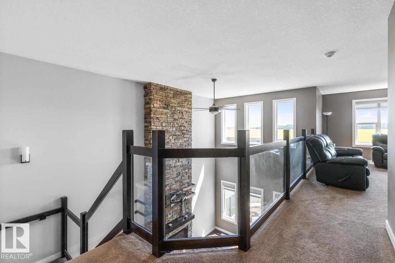 Photo 22 of 3 Sandalwood Pl, Leduc AB