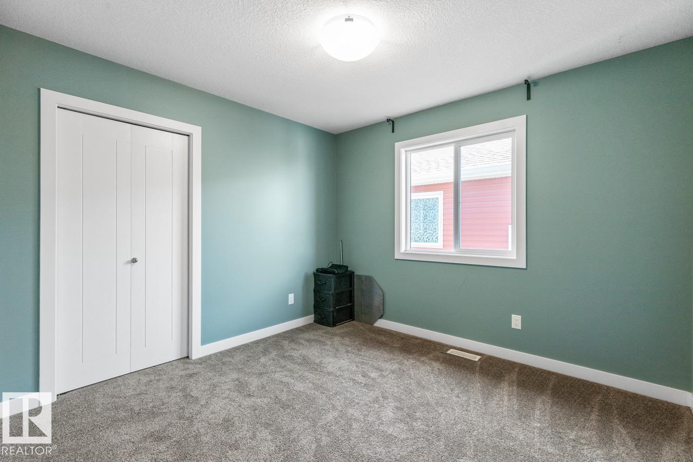 Photo 13 of 3 Sandalwood Pl, Leduc AB