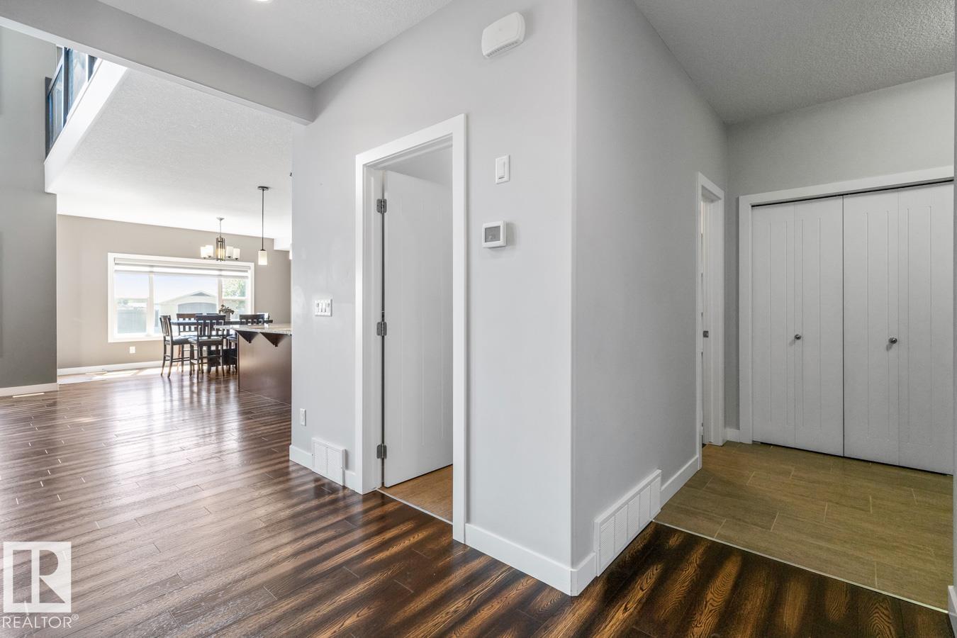 Photo 23 of 3 Sandalwood Pl, Leduc AB
