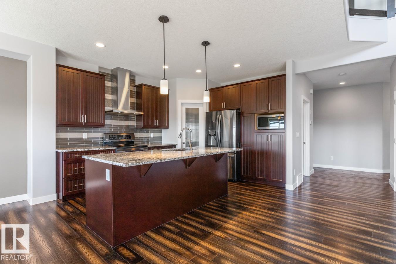 Photo 3 of 3 Sandalwood Pl, Leduc AB