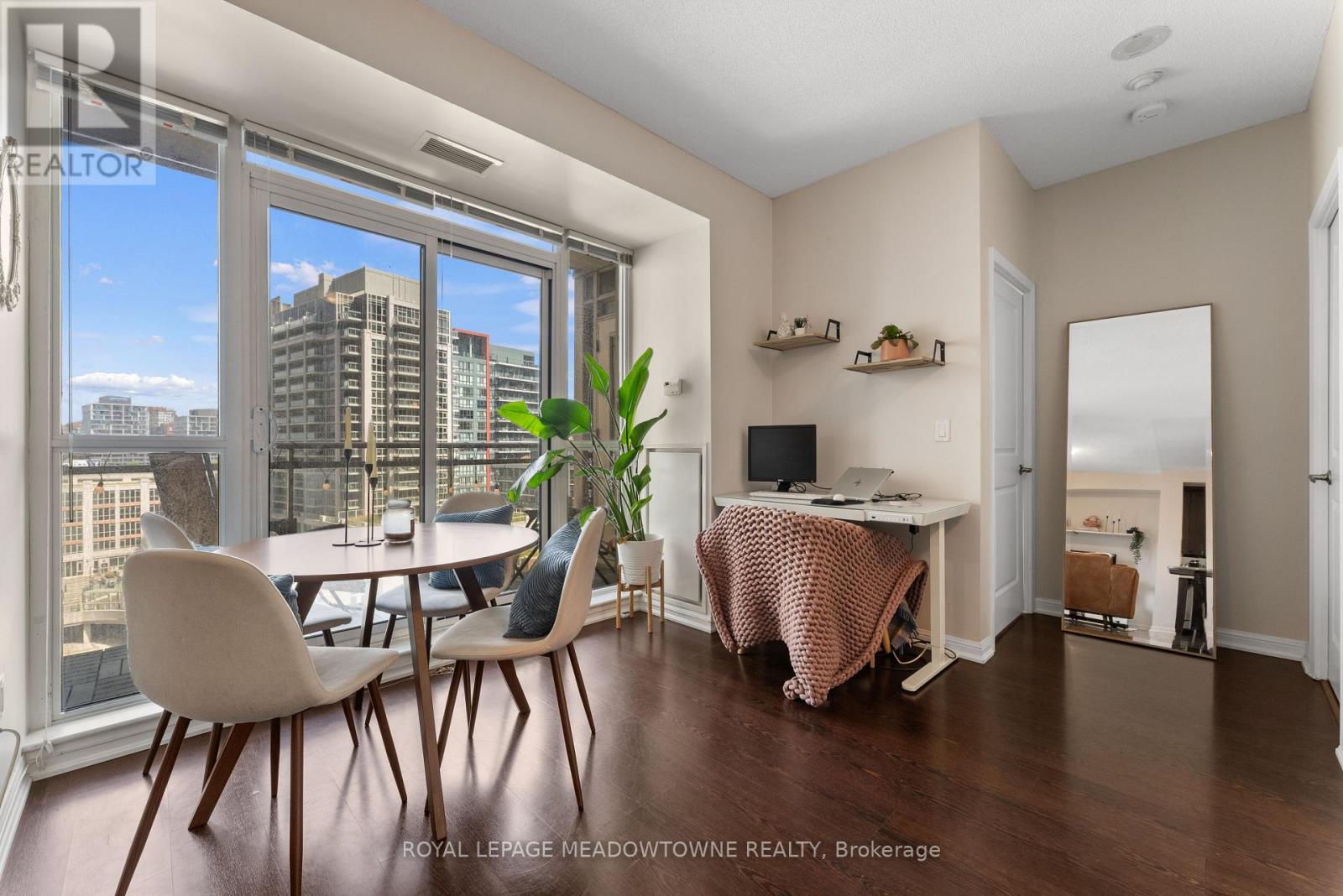 Photo 27 of 916 628 Fleet Street, Toronto ON