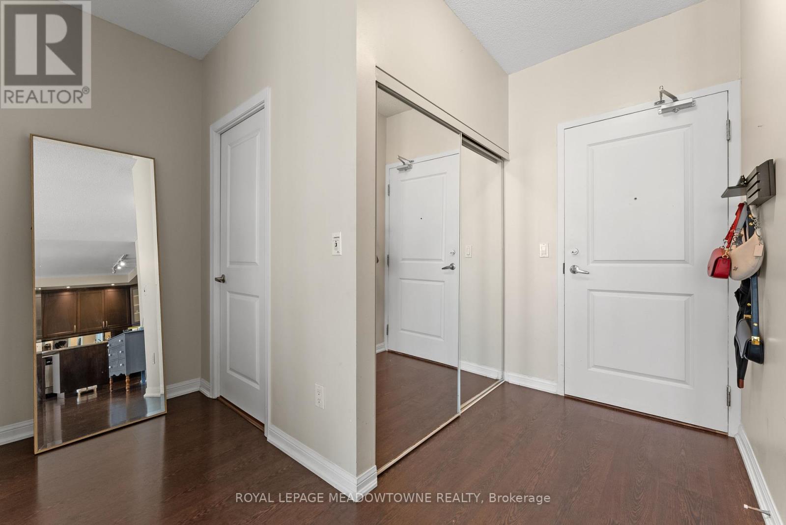 Photo 26 of 916 628 Fleet Street, Toronto ON