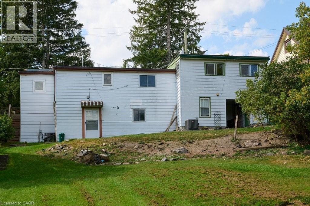 Photo 4 of 109 Front Street, New Dundee ON