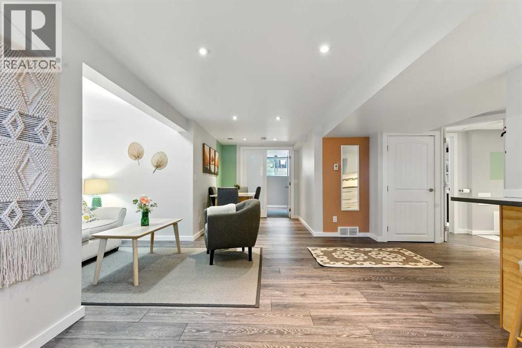 Photo 6 of 1977 Cottonwood Crescent Se, Calgary AB