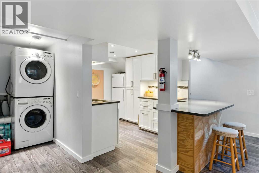 Photo 23 of 1977 Cottonwood Crescent Se, Calgary AB