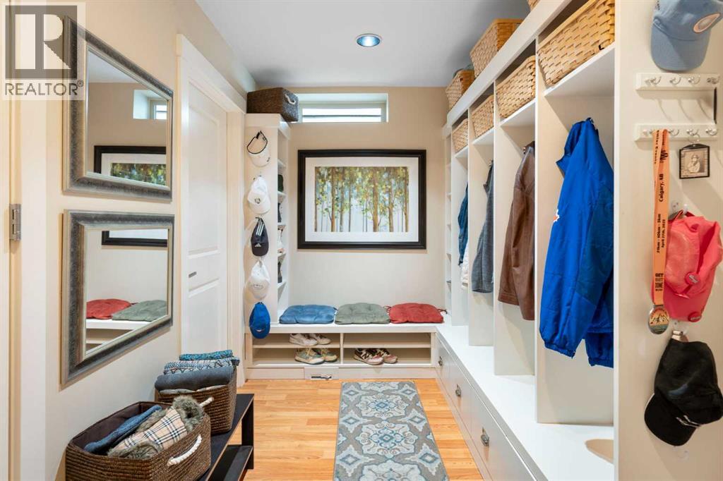 Photo 13 of 1308 21 Avenue Nw, Calgary AB