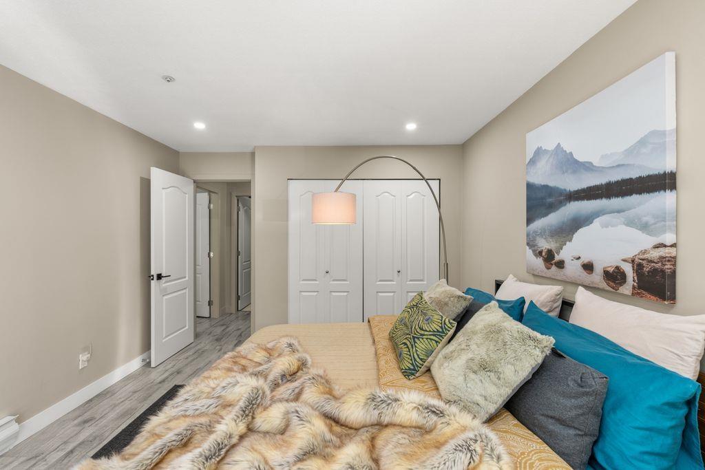 Photo 14 of 201 9688 148 Street, Surrey BC