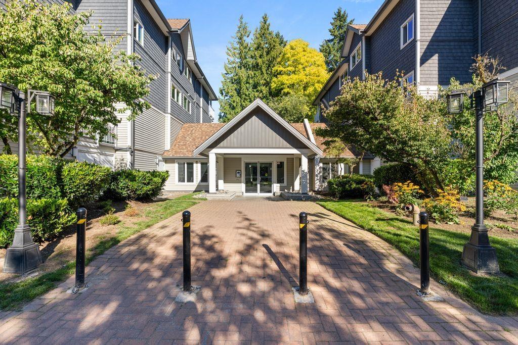 Photo 28 of 201 9688 148 Street, Surrey BC