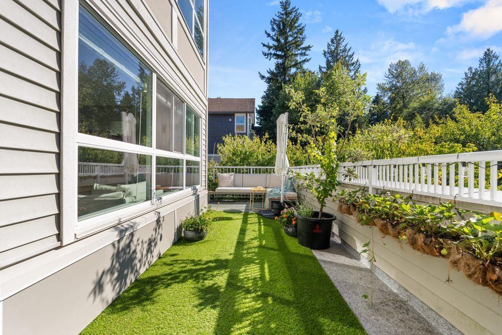 Photo 22 of 201 9688 148 Street, Surrey BC