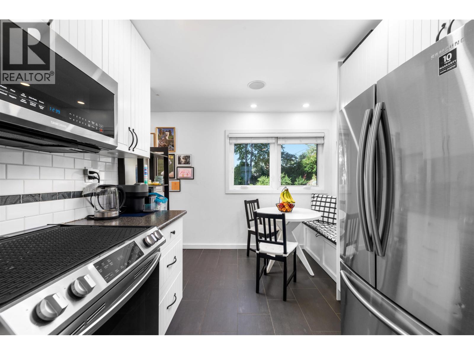 Photo 2 of 1706 Glendale Avenue, Coquitlam BC
