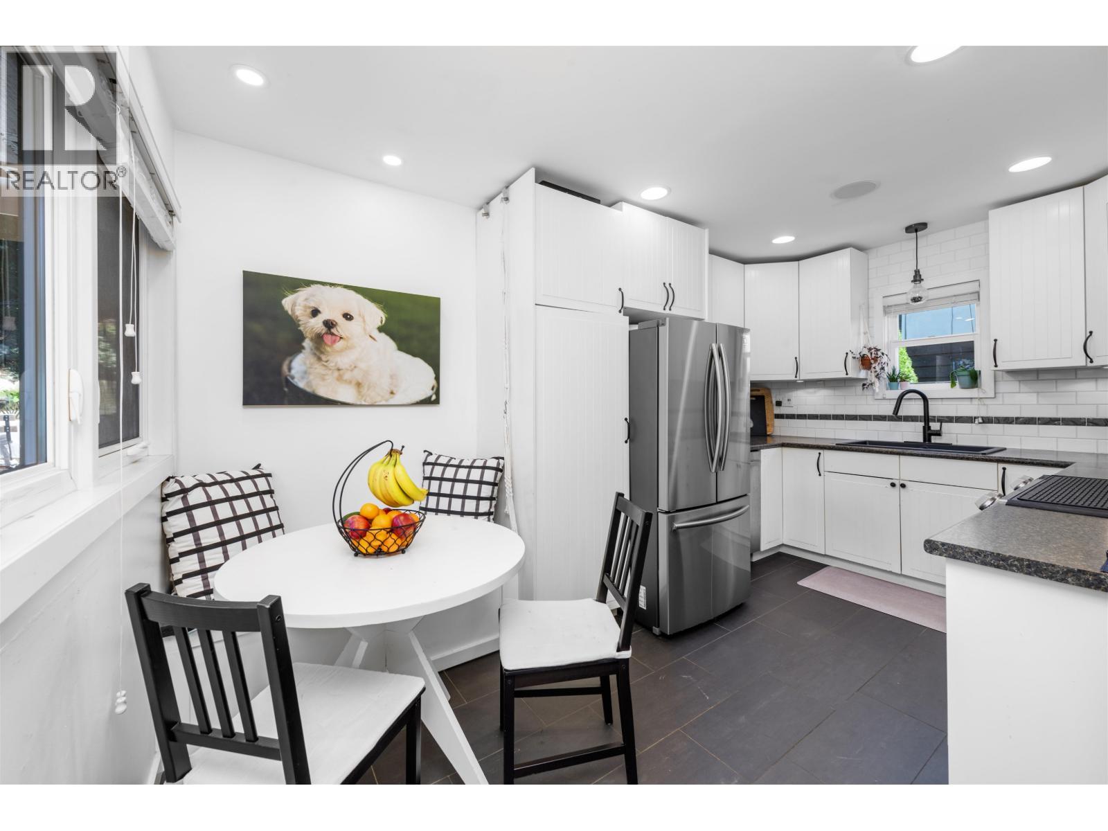 Photo 11 of 1706 Glendale Avenue, Coquitlam BC