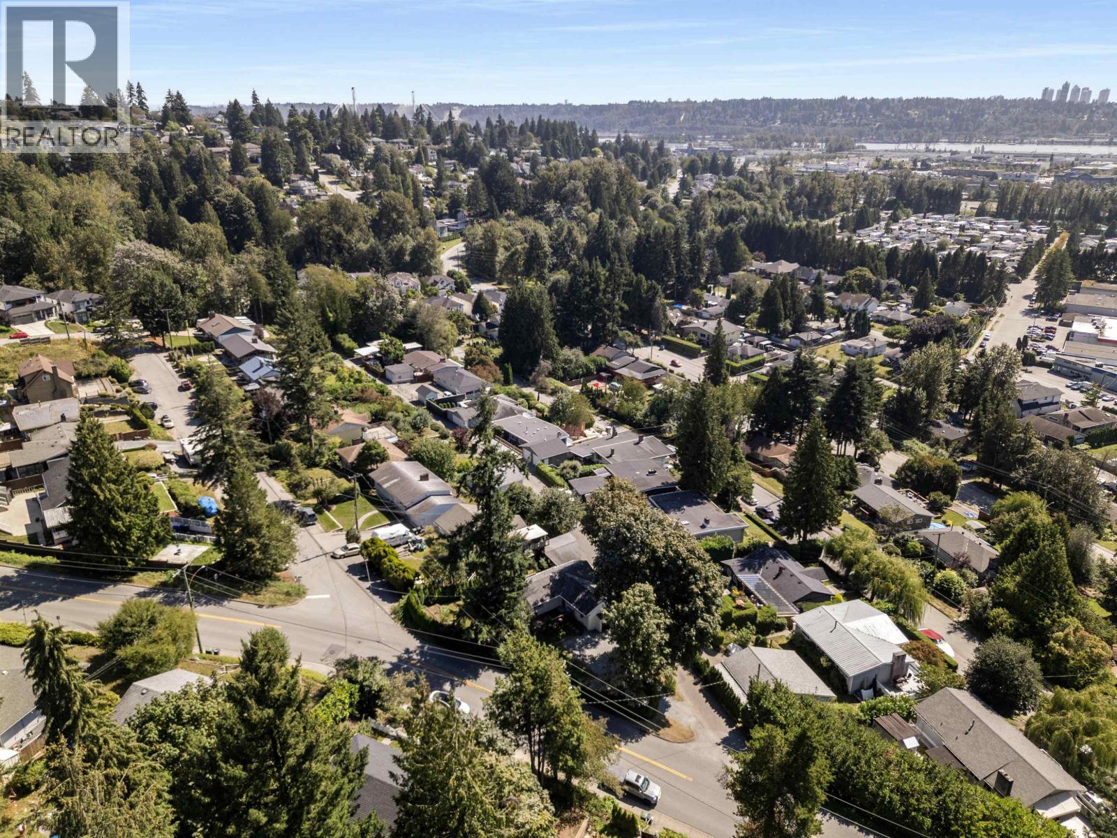 Photo 3 of 1706 Glendale Avenue, Coquitlam BC