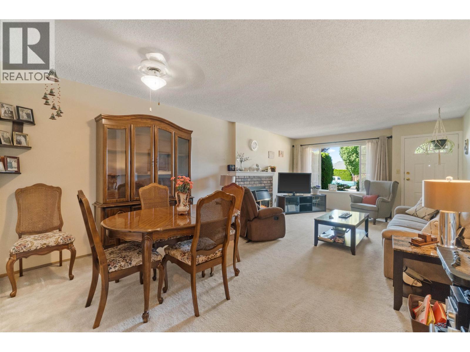 Photo 6 of 14 19249 Hammond Road, Pitt Meadows BC
