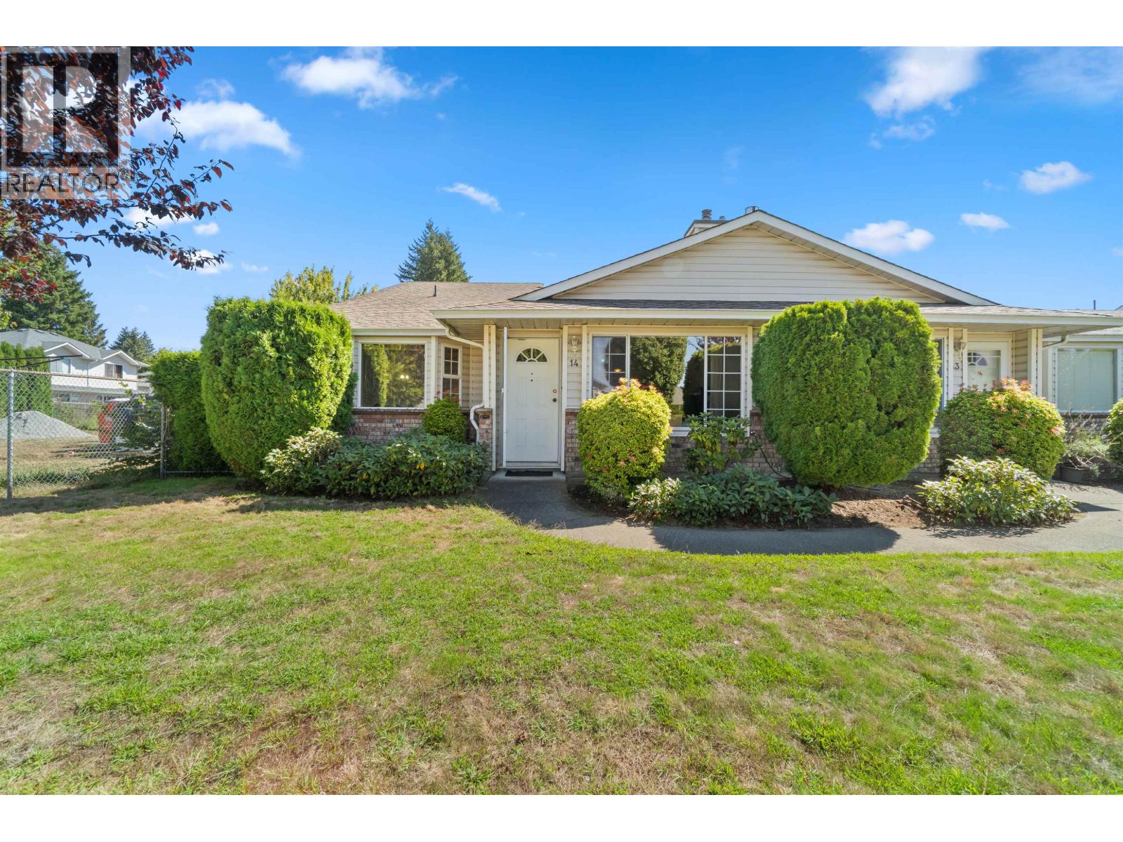 Photo 5 of 14 19249 Hammond Road, Pitt Meadows BC