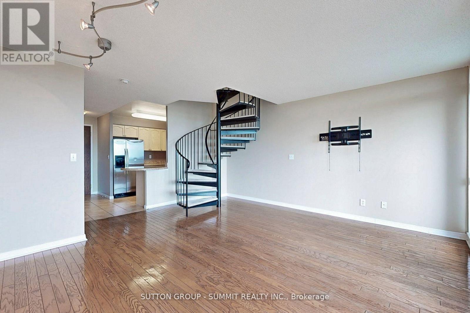 Photo 12 of 1203 2565 Erin Centre Boulevard, Mississauga ON