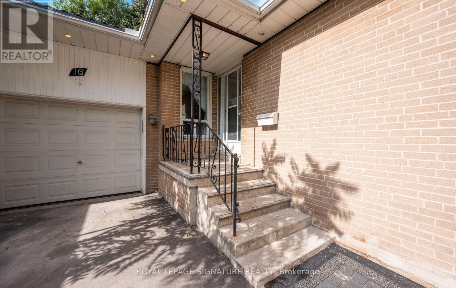Photo 18 of 16 Pagoda Place, Toronto ON