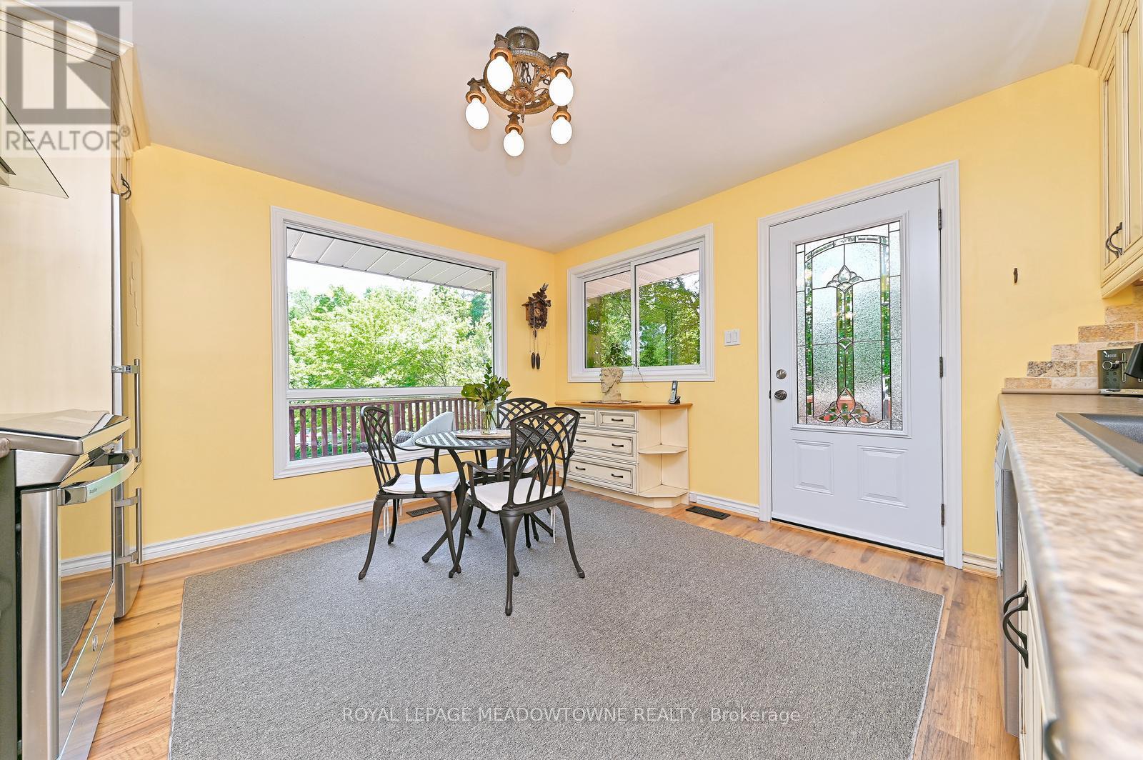 Photo 38 of 4 Ann Street, Halton Hills ON