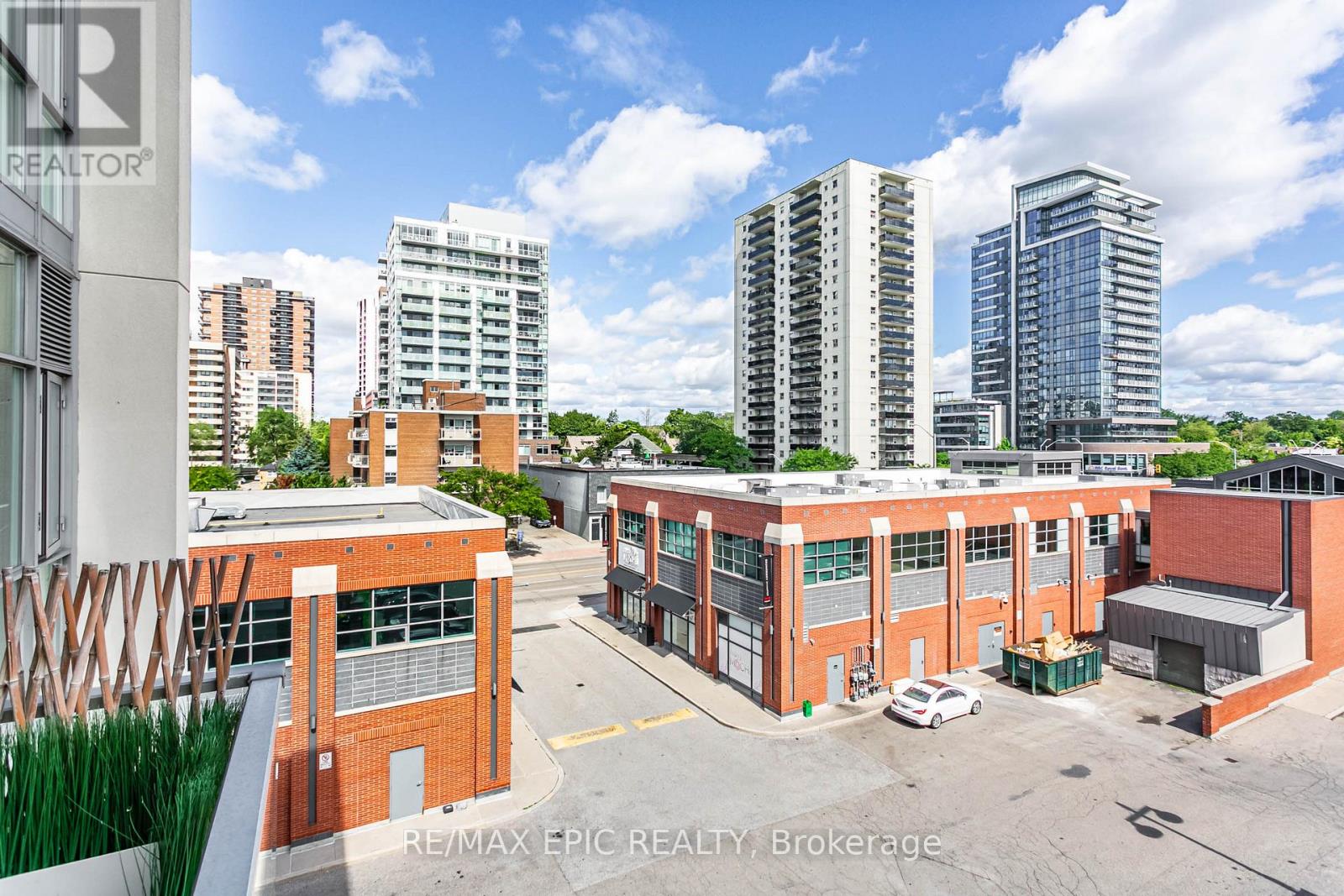 Photo 23 of 405 70 Port Street E, Mississauga ON