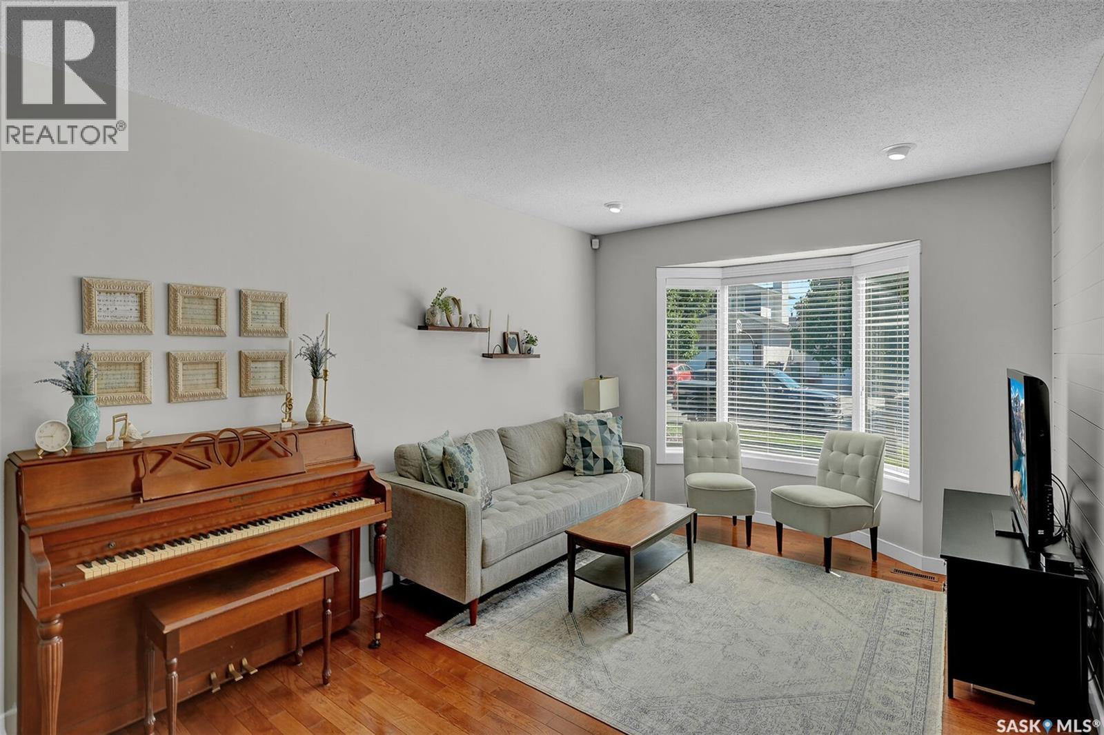Photo 8 of 1238 Gelsinger Place N, Regina SK