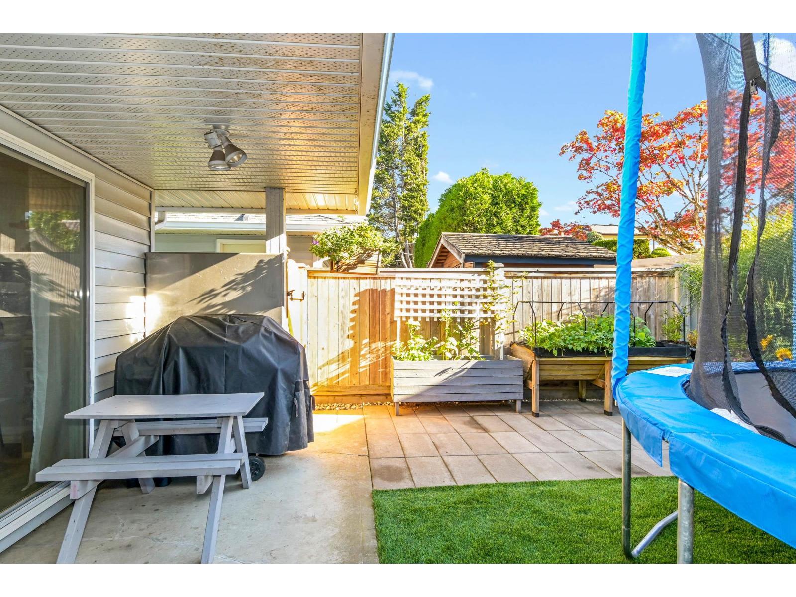 Photo 1 of 2 33931 Marshall Road, Abbotsford BC