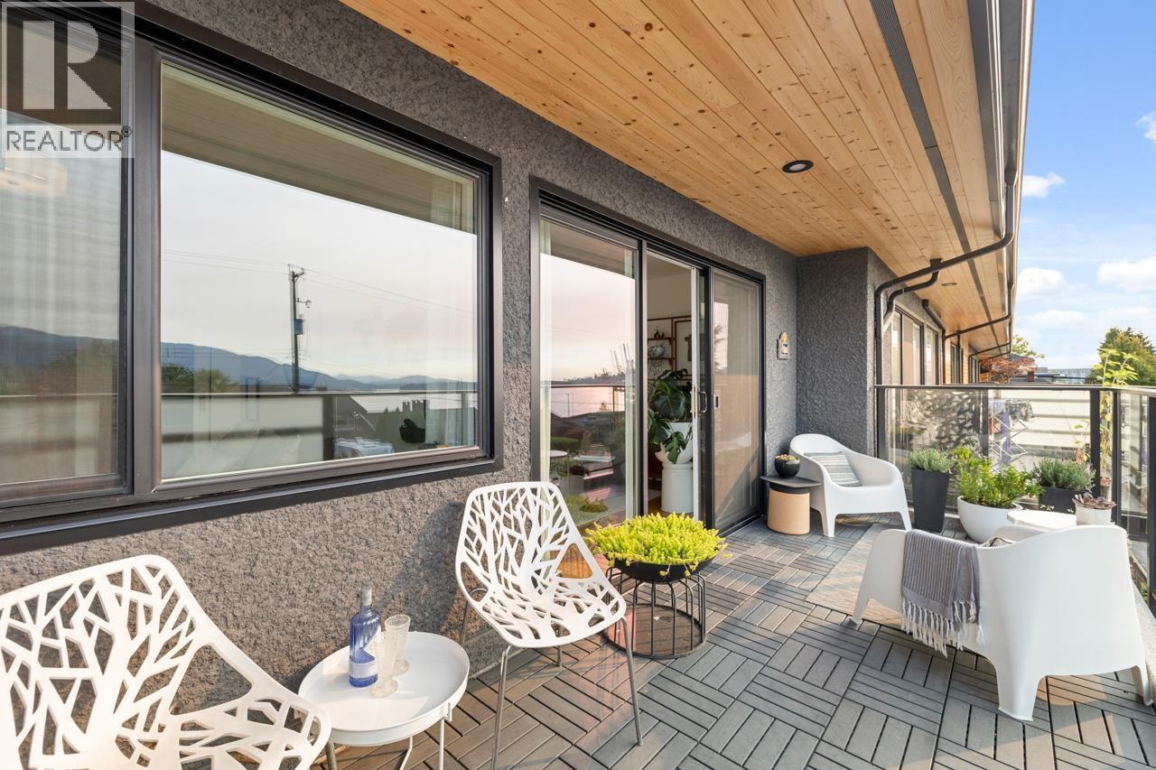 Photo 14 of 305 2336 Wall Street, Vancouver BC