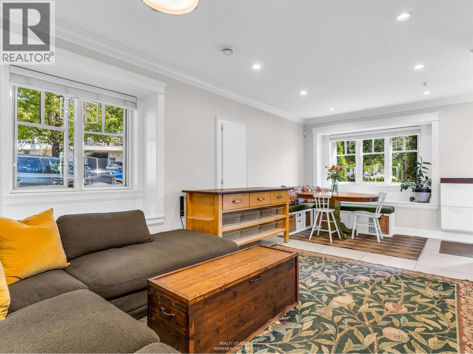 Photo 2 of 3103 St George Street, Vancouver BC