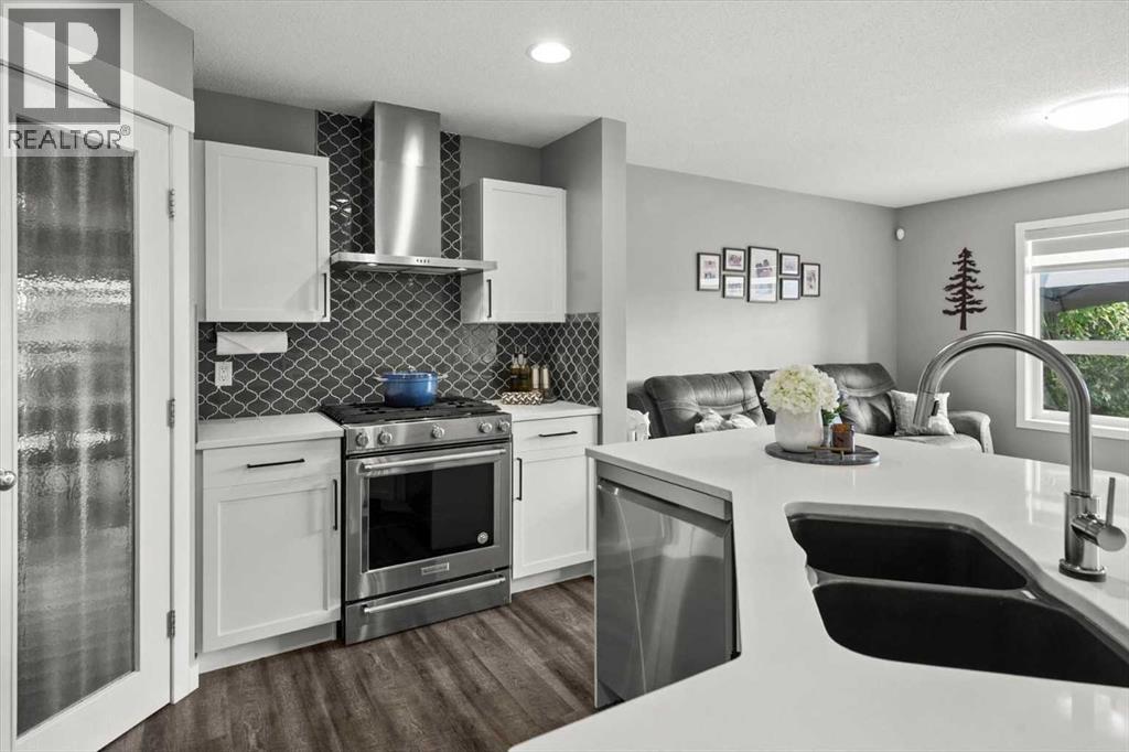 174 Evansmeade Common NW, Calgary, Alberta
