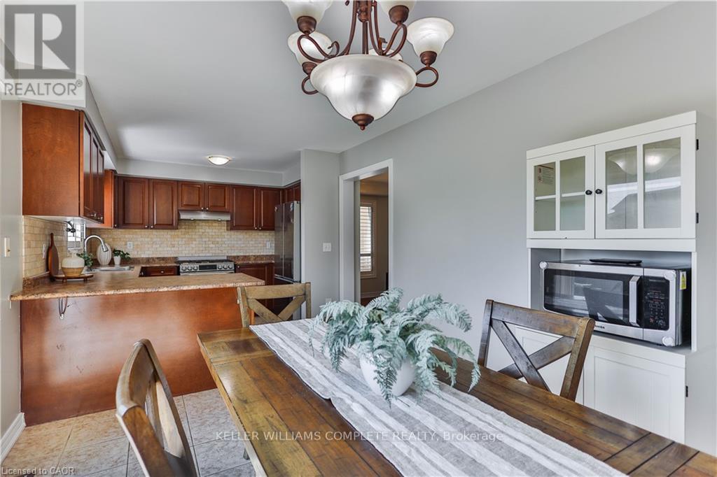Photo 20 of 151 Spring Creek Drive, Hamilton ON