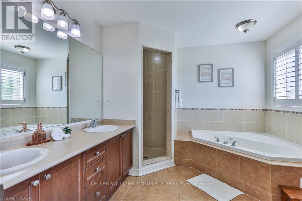 Photo 3 of 151 Spring Creek Drive, Hamilton ON