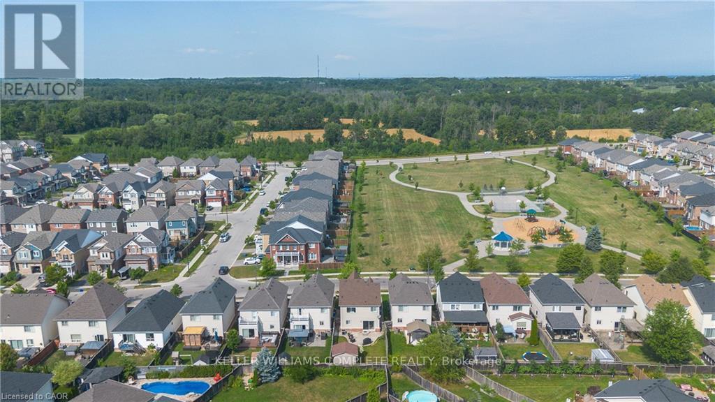 Photo 31 of 151 Spring Creek Drive, Hamilton ON