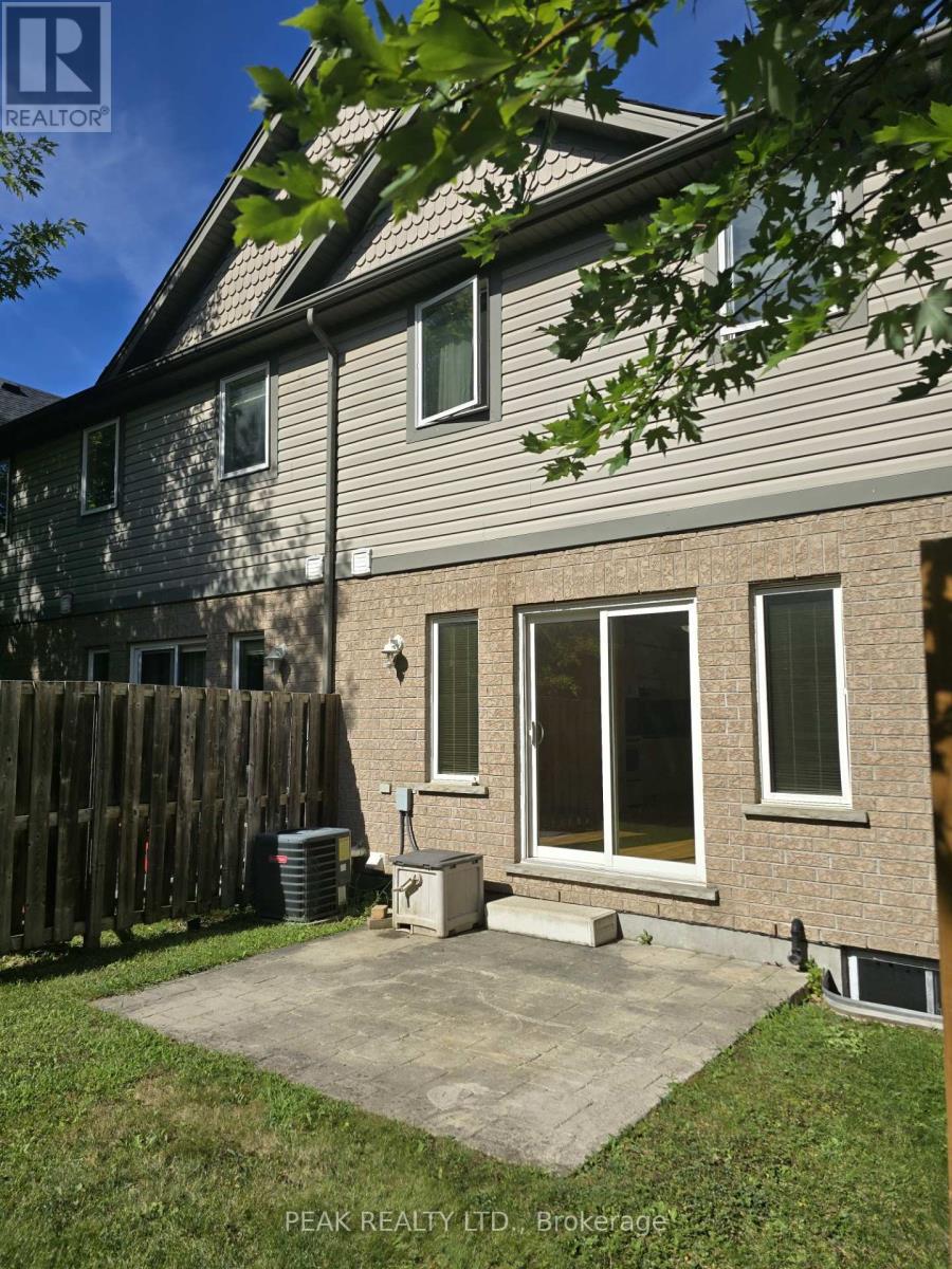 Photo 16 of 66 30 Vaughan Street W, Guelph ON