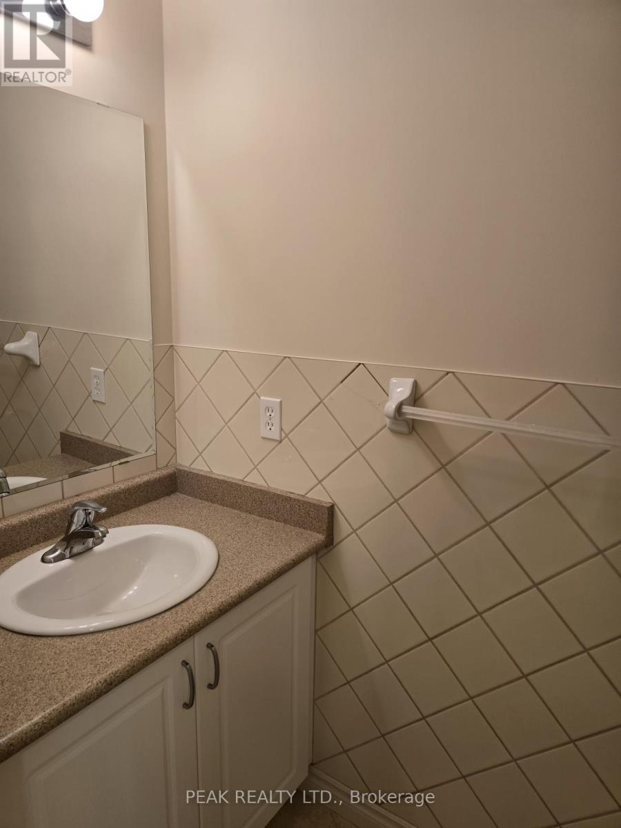 Photo 7 of 66 30 Vaughan Street W, Guelph ON