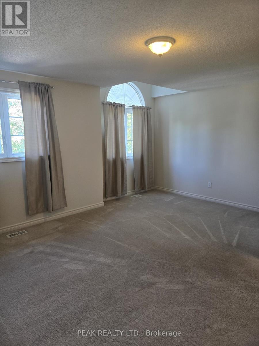 Photo 8 of 66 30 Vaughan Street W, Guelph ON