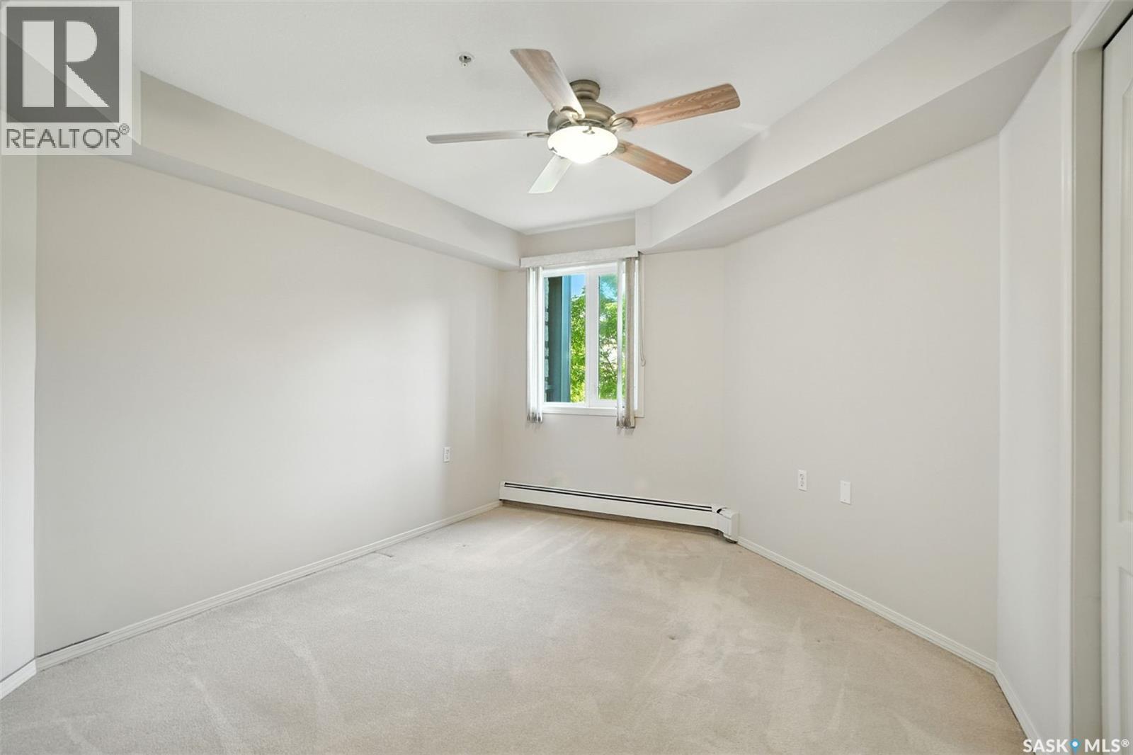 Photo 13 of 208 1622 Acadia Drive, Saskatoon SK