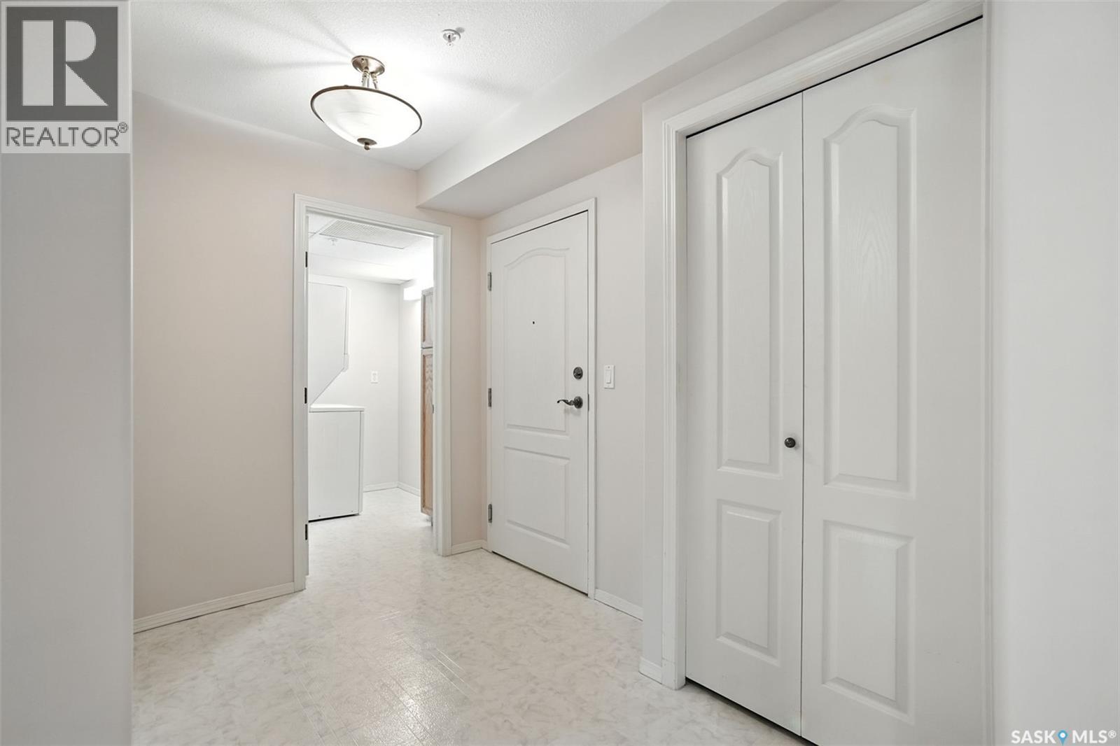 Photo 48 of 208 1622 Acadia Drive, Saskatoon SK